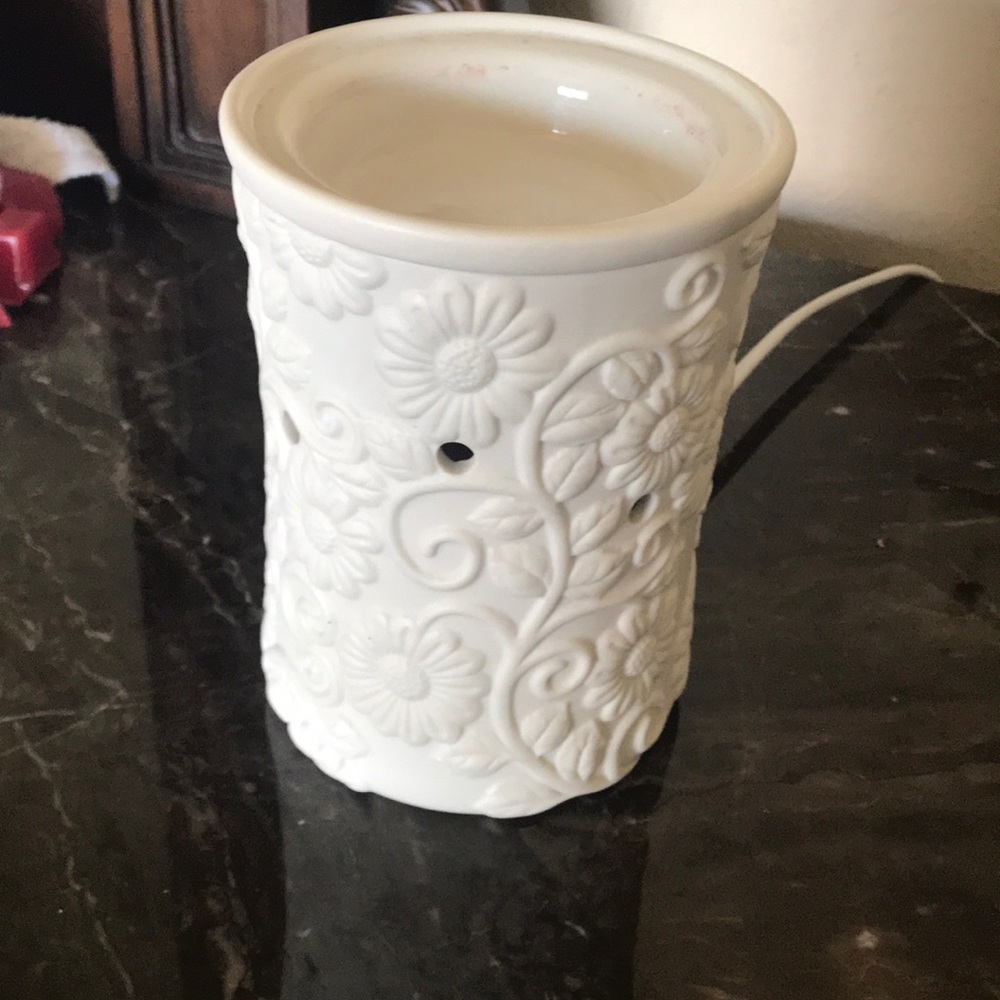 Scentsy warmer